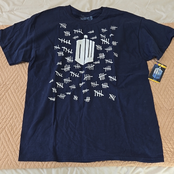 NWT Doctor Who Navy Blue T-Shirt large - Picture 1 of 4